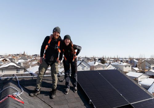 solar panel installer crew